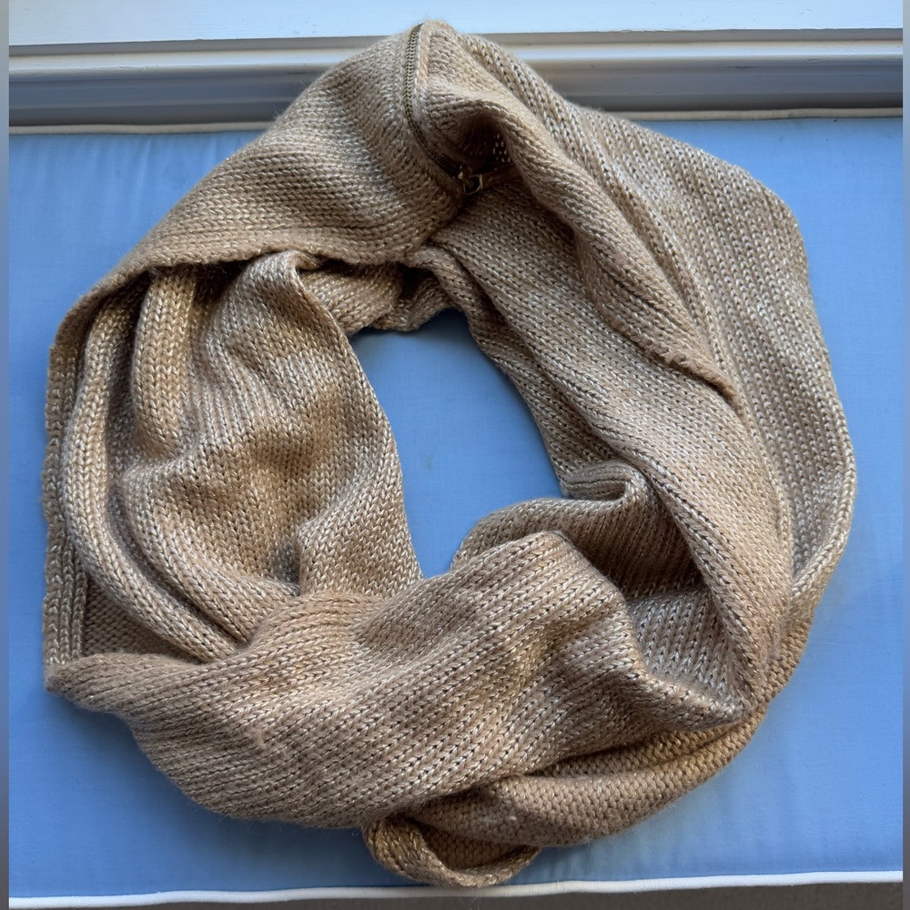 Michael Kors Beige Knit Wrap Scarf w/ Gold Zipper Detail